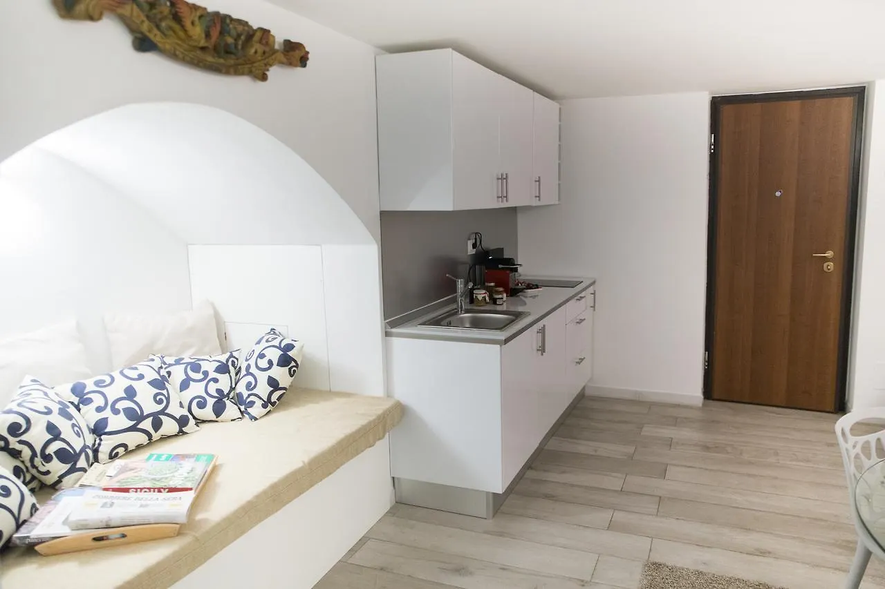 Magnolia Luxury Suite Palermo 0*,